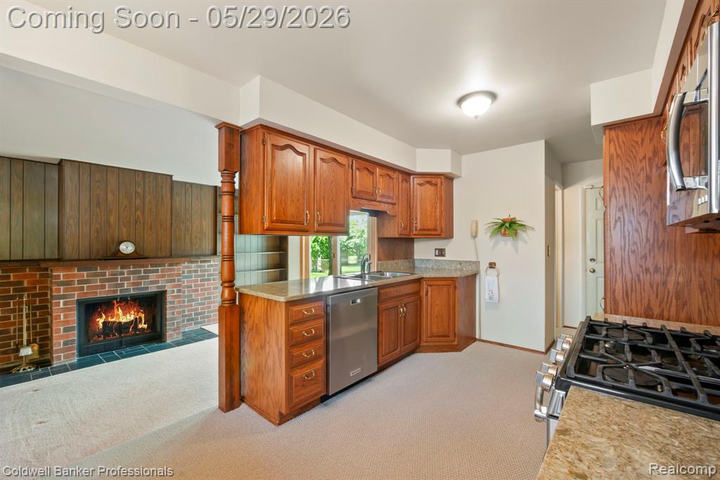 9310 Oakcliffe Drive, Plymouth, MI 48170 — Photo 31