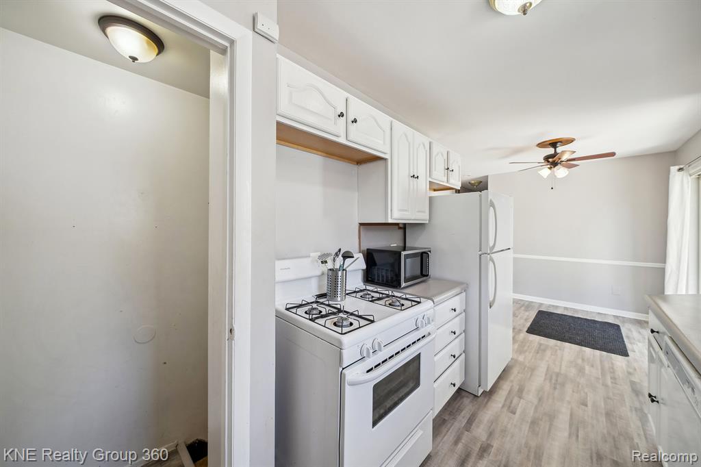 1395 BYRON Avenue, Ypsilanti, MI 48198 — Photo 18