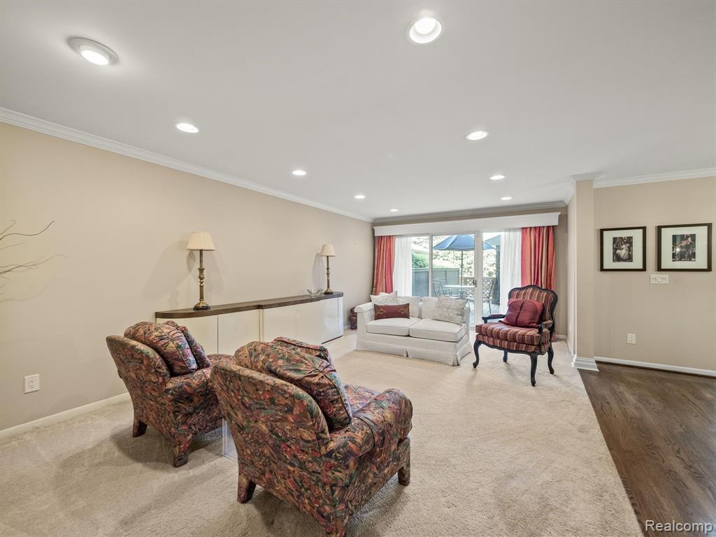 4410 KNIGHTSBRIDGE Lane, West Bloomfield, MI 48323 — Photo 6
