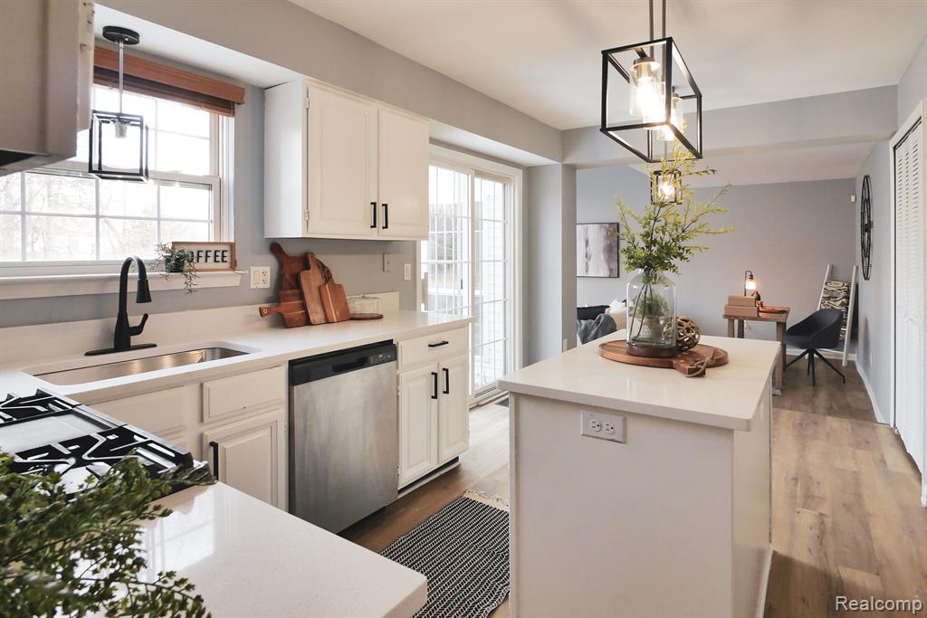 3005 TURNBERRY Lane, Ann Arbor, MI 48108 — Photo 7