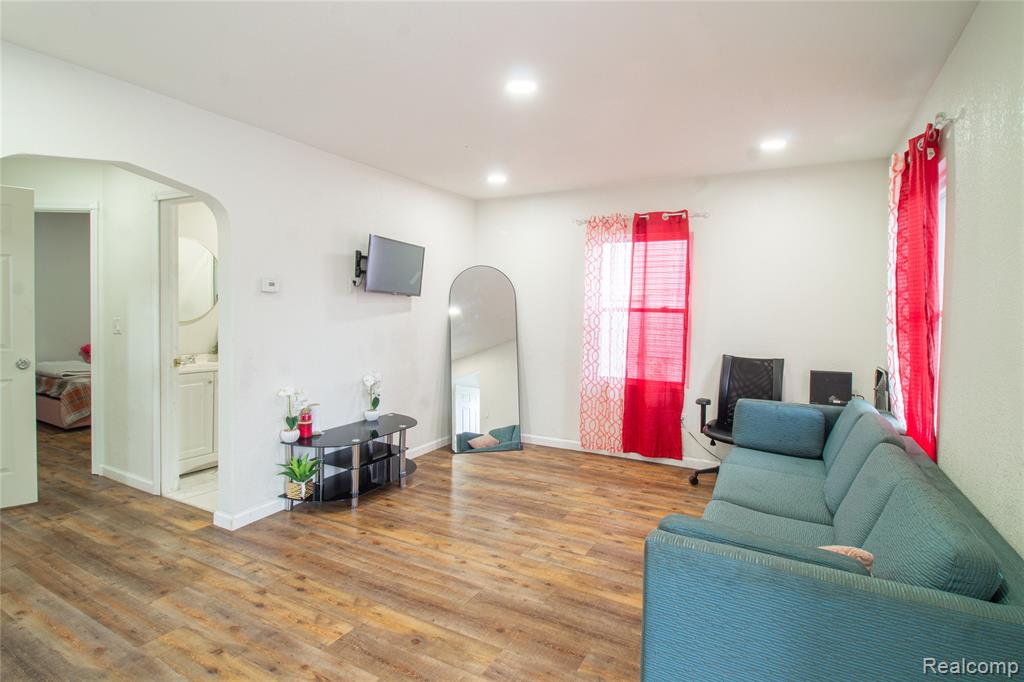 12019 Longacre Street - Photo 5