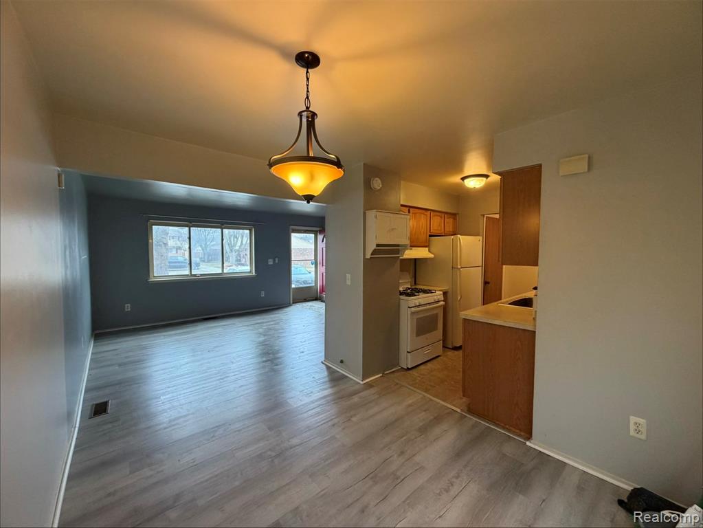 9690 Cornell, Taylor, MI 48180 — Photo 2