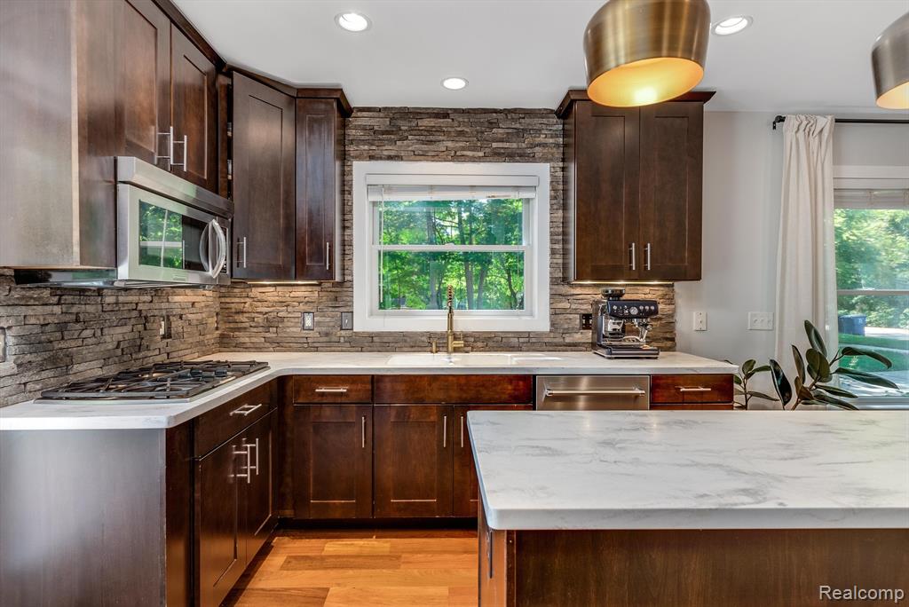 1320 TRAVER Road, Ann Arbor, MI 48105 — Photo 5