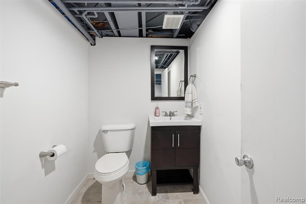 14000 Lincoln Street, Oak Park, MI 48237 — Photo 26