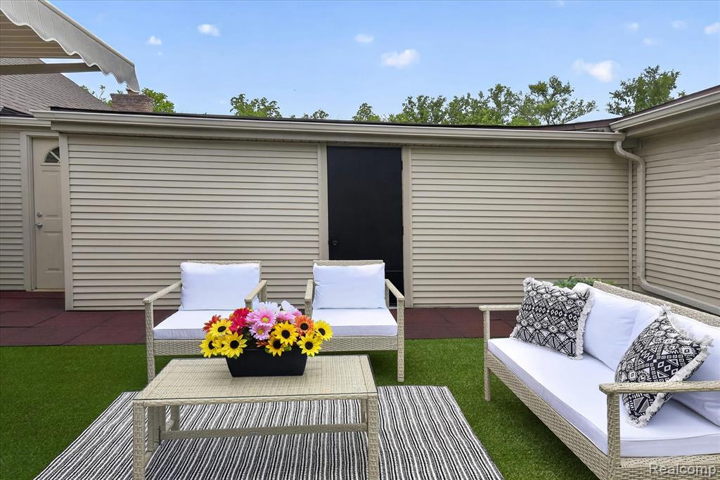8127 Colony Drive, 21, Grosse Ile, MI 48138 — Photo 37