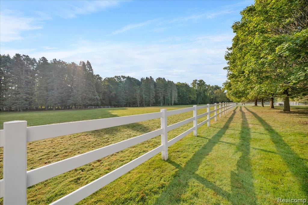 3305 Lakeville Road, Oxford, MI 48370 — Photo 35