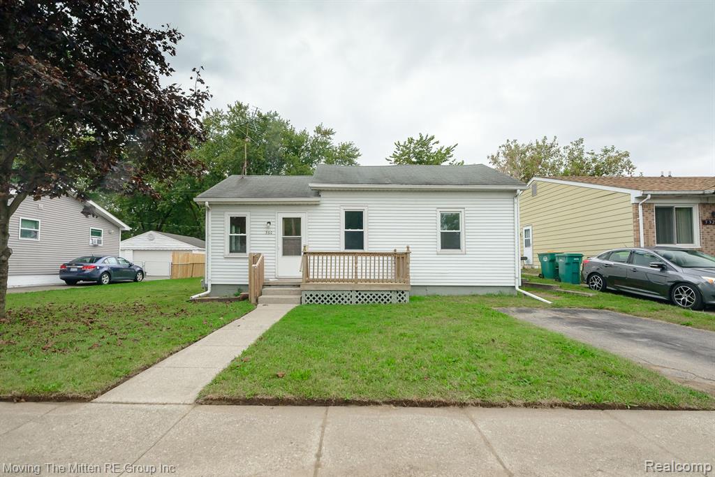560 GREENLAWN Street, Ypsilanti, MI 48198 — Photo 24