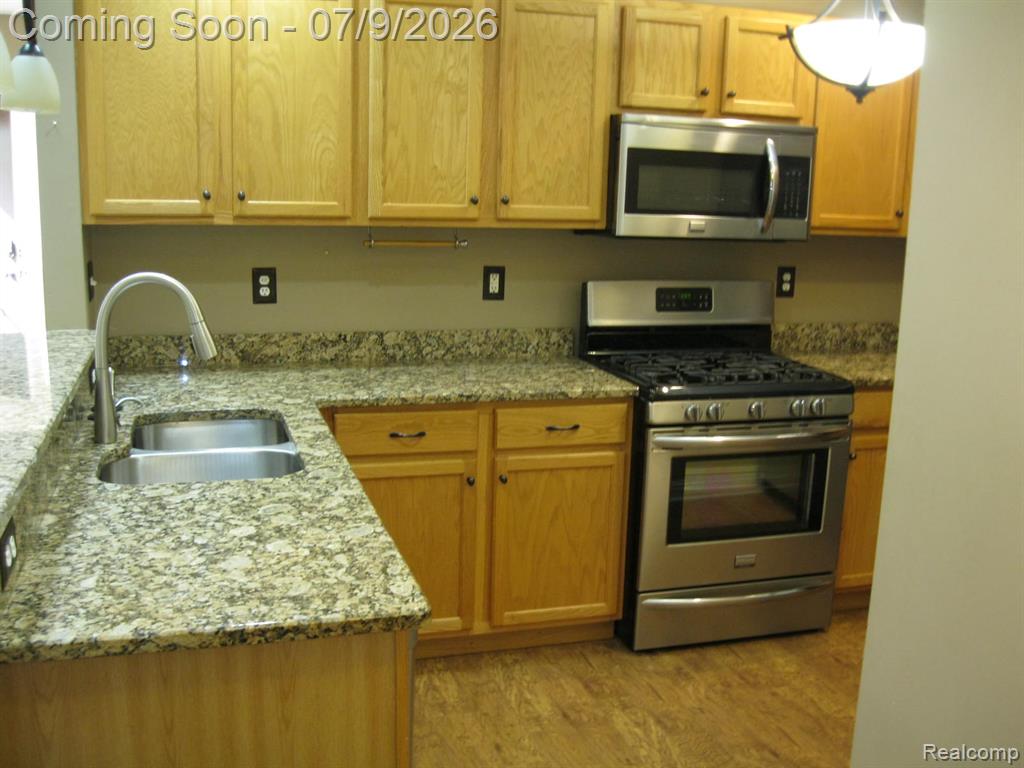 138 Countryside Lane, Highland, MI — Photo 8