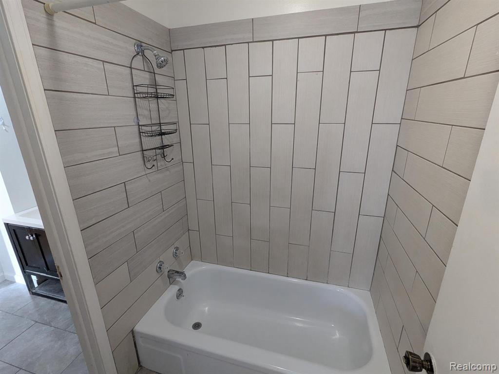 594 Colorado Avenue, Pontiac, MI 48341 — Photo 13