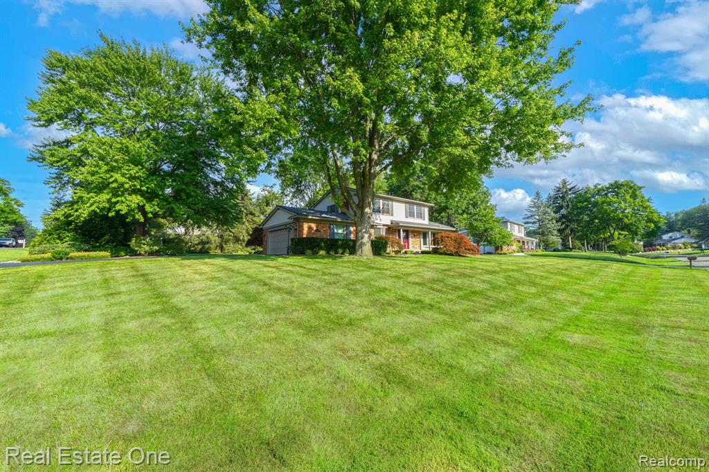 563 MILLSTONE Drive, Rochester Hills, MI 48309 — Photo 3