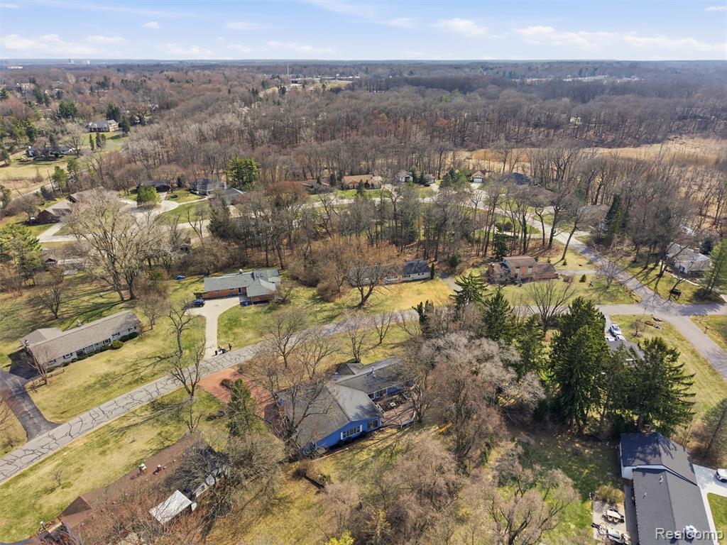 1690 Ledbury Drive, Bloomfield Hills, MI 48304 — Photo 11