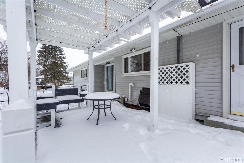 20500 Armada Ridge Road, Armada, MI — Photo 43