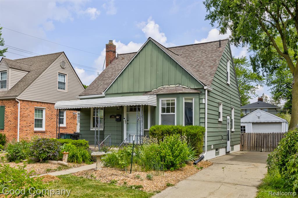 830 W HAZELHURST Street, Ferndale, MI 48220 — Photo 36