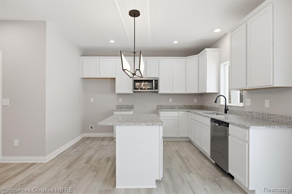 23188 Waterview Drive, New Boston, MI 48164 — Photo 18