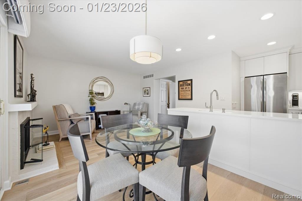 4956 Coventry Road, Royal Oak, MI 48073 — Photo 12