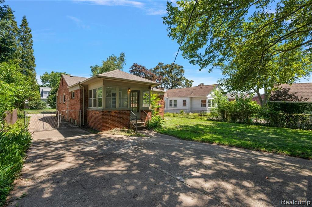 754 S Webik Avenue, Clawson, MI — Photo 15