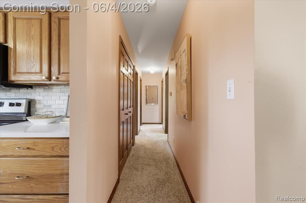 725 Deerpath Court, Ortonville, MI 48462 — Photo 28