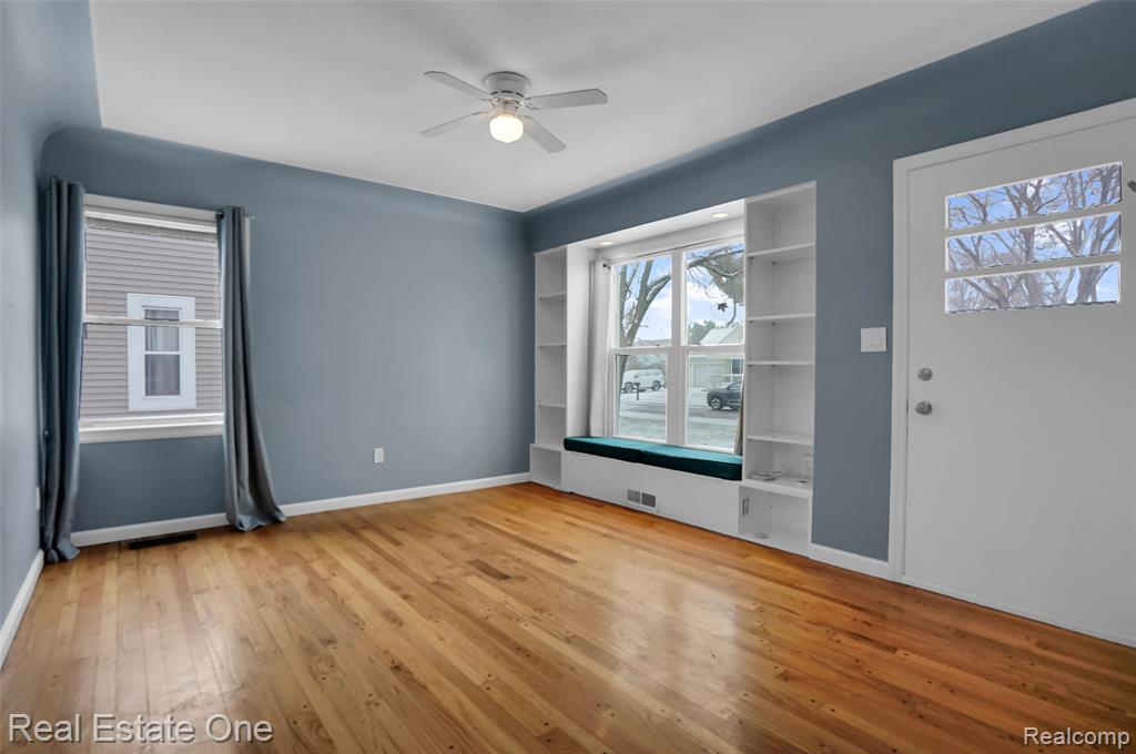 700 Whitney Street, Brighton, MI 48116 — Photo 3