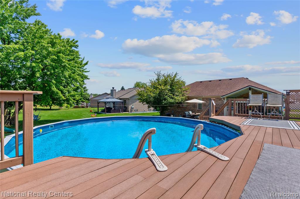 50049 Dove Lane, Chesterfield, MI — Photo 12