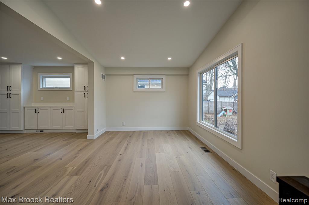 409 Baldwin Avenue, Royal Oak, MI 48067 — Photo 25