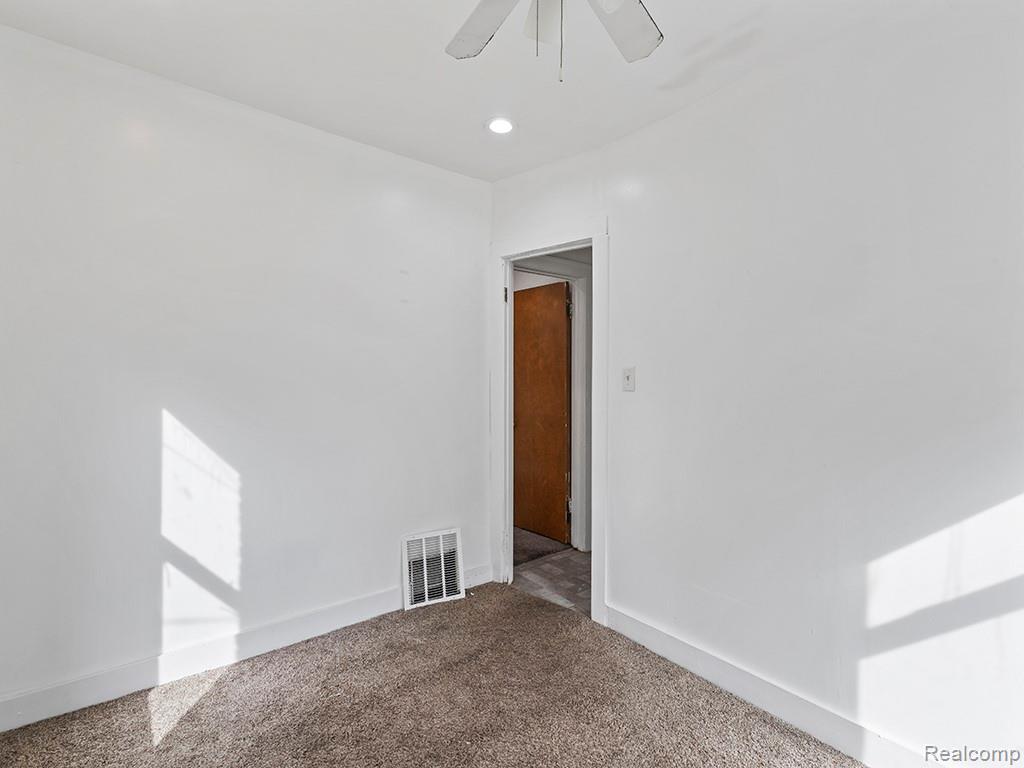 6801 RUTLAND Street, Detroit, MI 48228 — Photo 13