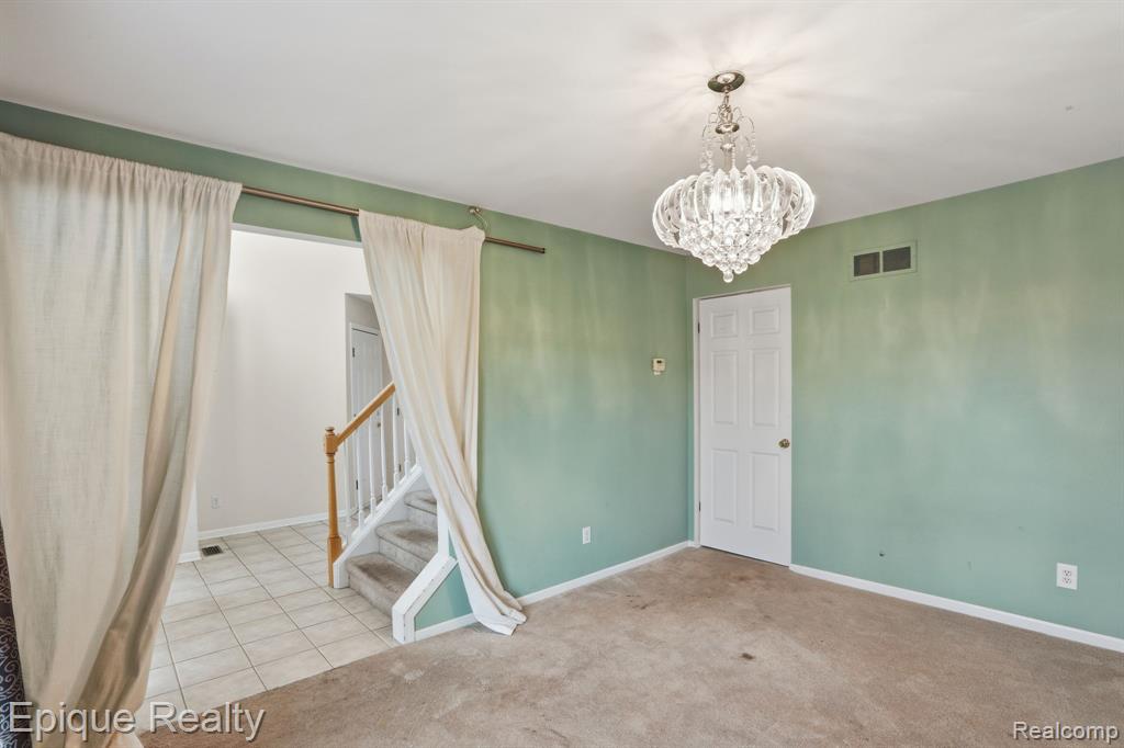 755 Lacosta Court, Pontiac, MI 48340 — Photo 7