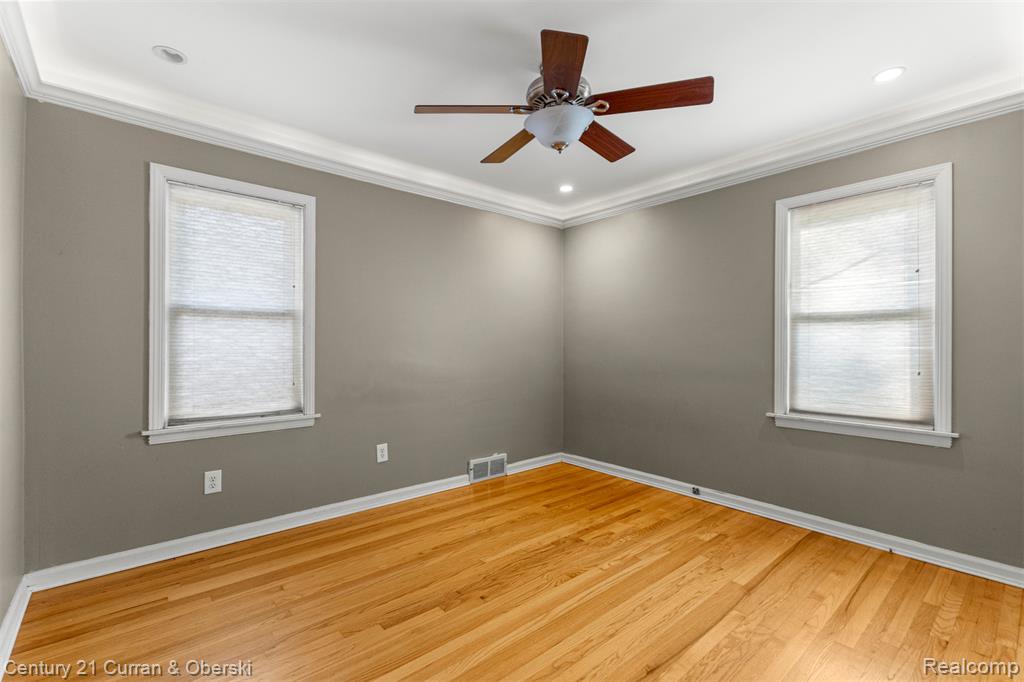 9299 Becker Avenue, Allen Park, MI 48101 — Photo 20