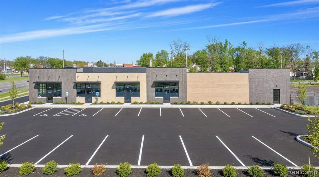 27005 Michigan Avenue, Inkster, MI 48141