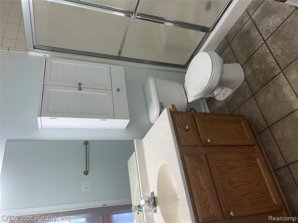830 Crystal Lane, Marysville, MI 48040 — Photo 10