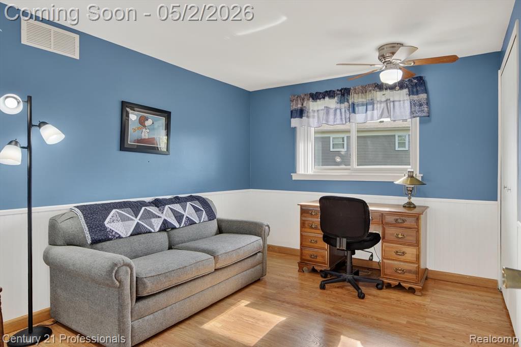 45560 Edgewood Court, Canton, MI 48187 — Photo 35