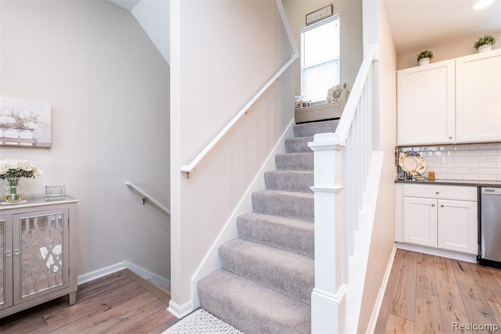 4580 Bradley Circle, 24, Troy, MI 48085 — Photo 17