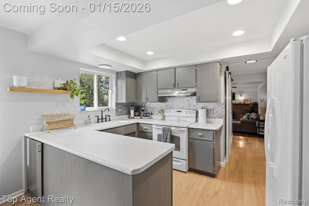 5267 Rostraver Court, Shelby Twp, MI 48316 — Photo 12