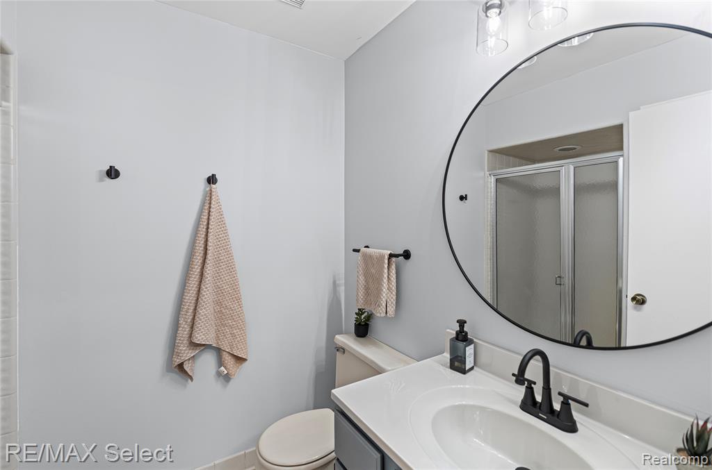 11839 Sycamore Drive, Plymouth, MI 48170 — Photo 23
