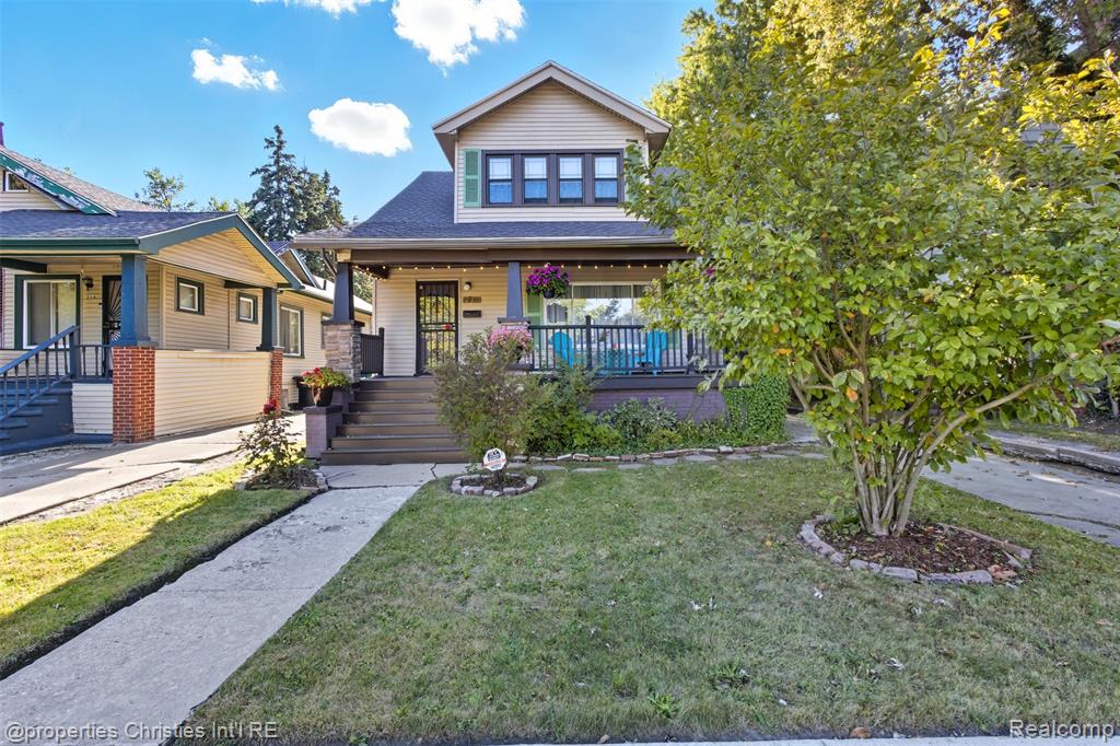 221 Chalmers Street, Detroit, MI 48215 — front exterior