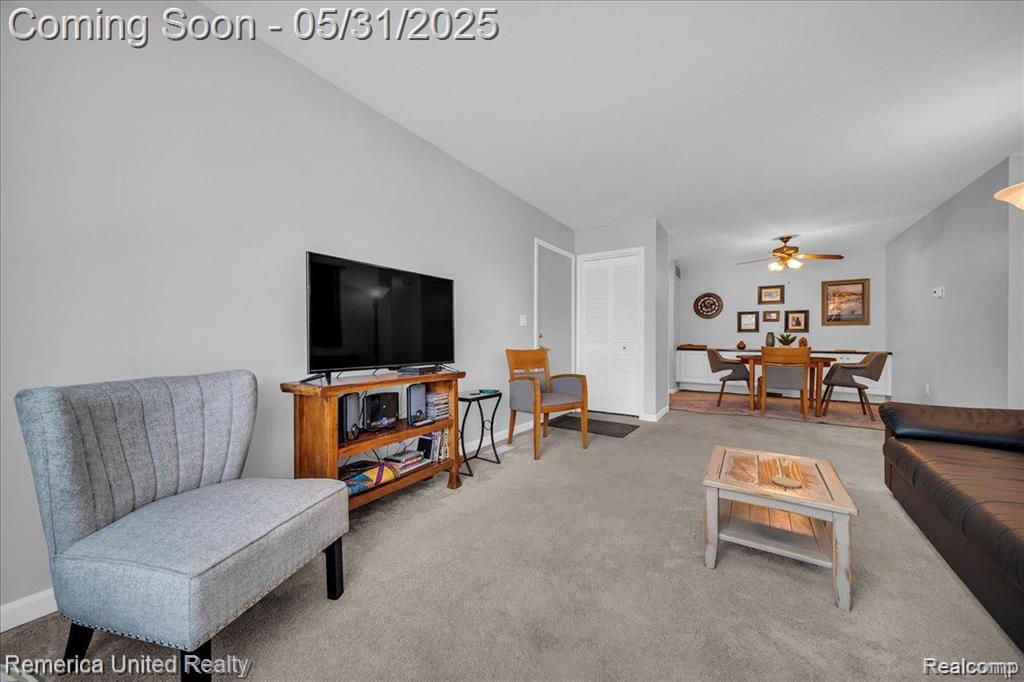 39725 Village Wood Lane, 39, Novi, MI — Photo 9