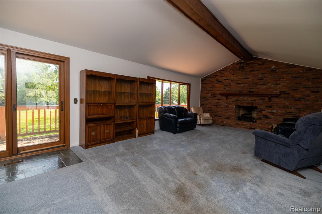 6084 Upper Straits Boulevard, West Bloomfield, MI 48324 — Photo 10