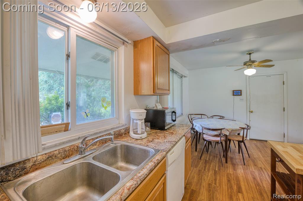 3020 Glengary Road, Commerce Twp, MI 48382 — Photo 8