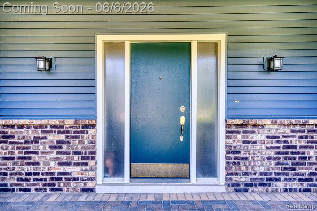 36275 Congress Road, Farmington, MI 48335 — Photo 8