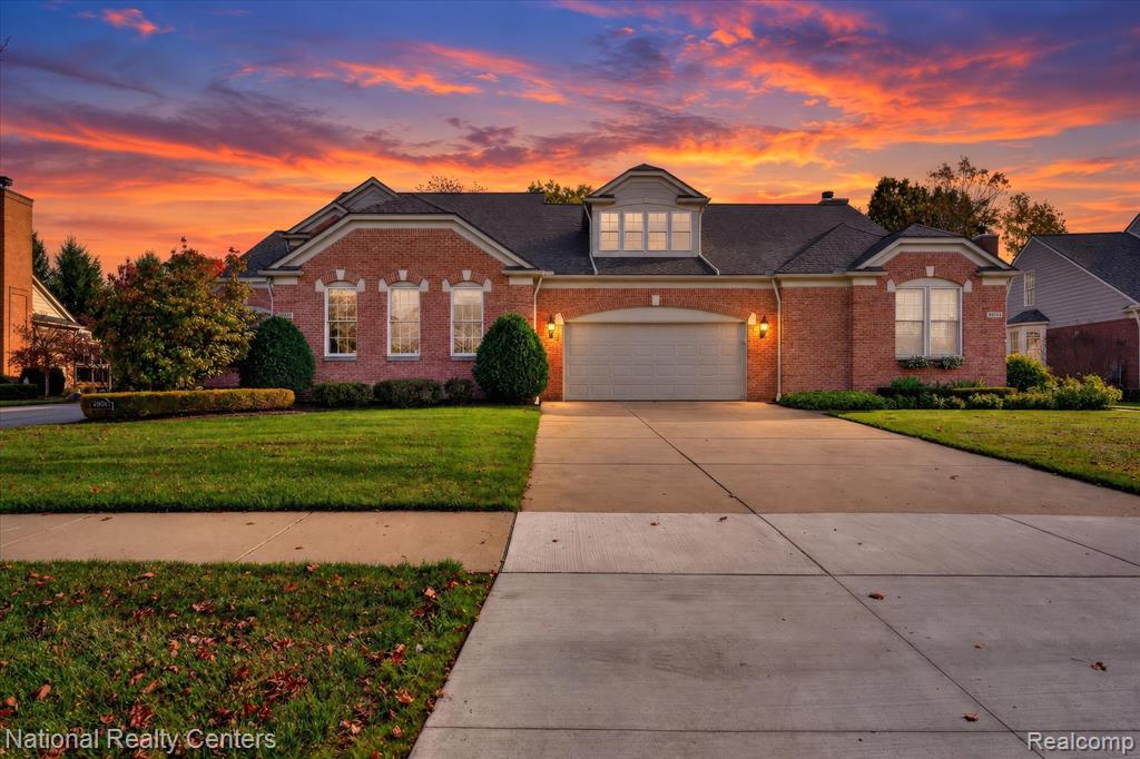 49041 Rainbow Lane N, Northville, MI 48168