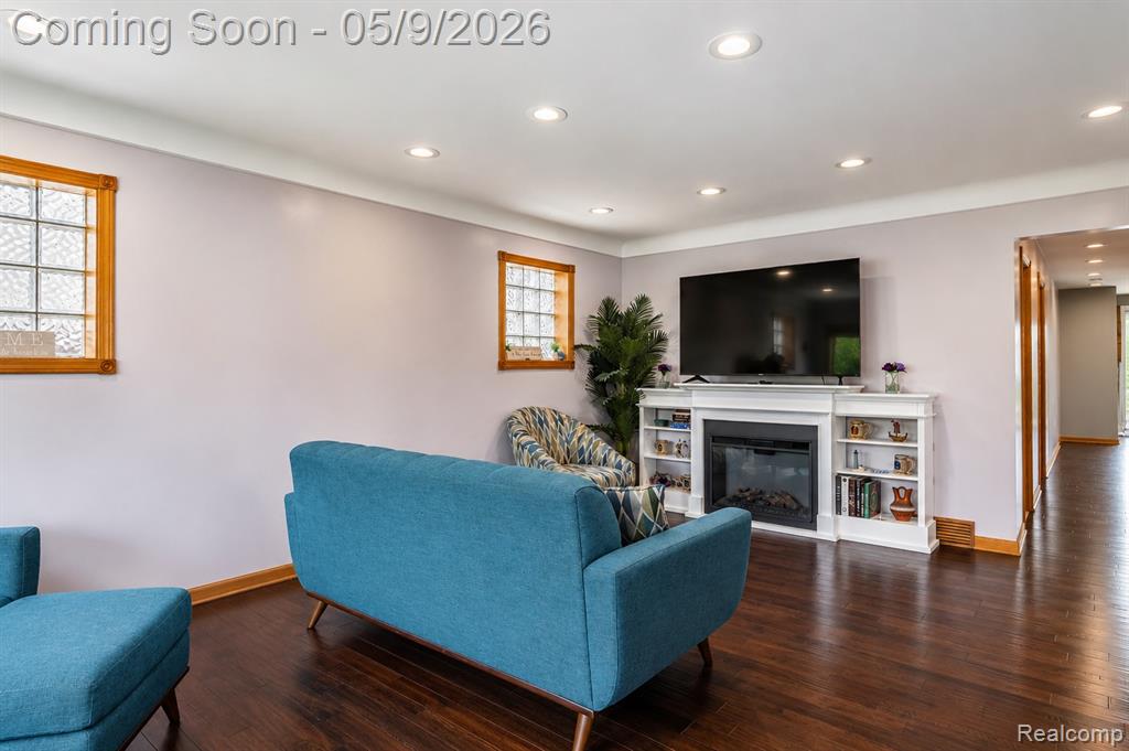22501 Maple Street, Saint Clair Shores, MI 48081 — Photo 7