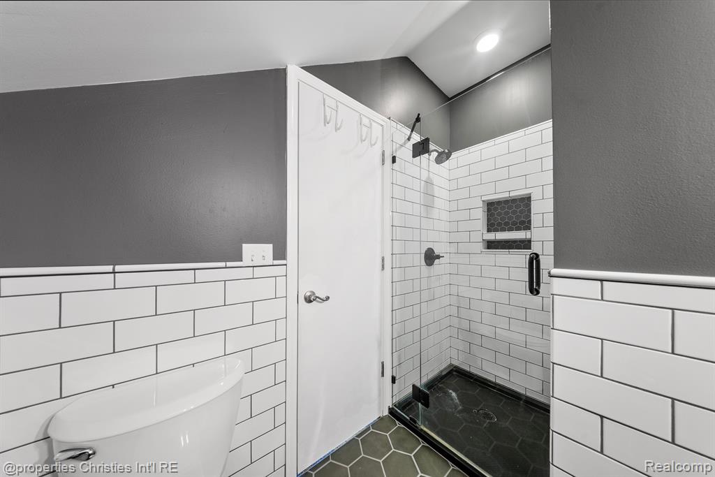 972 HARVARD Road, Berkley, MI 48072 — Photo 24