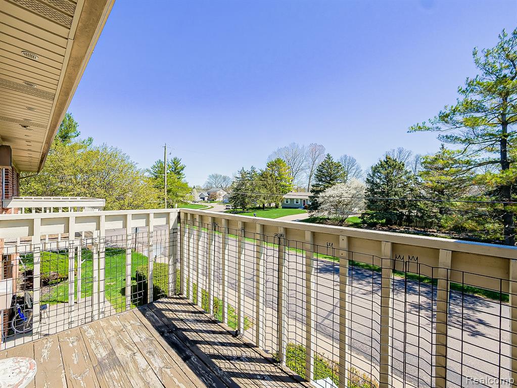 125 E Van Riper Road, Fowlerville, MI 48836 — Photo 21