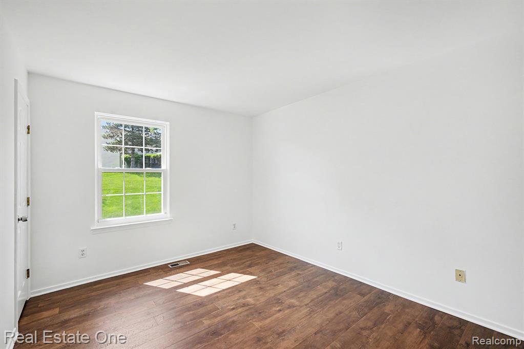 1797 Poppleton Drive, West Bloomfield, MI 48324 — Photo 27