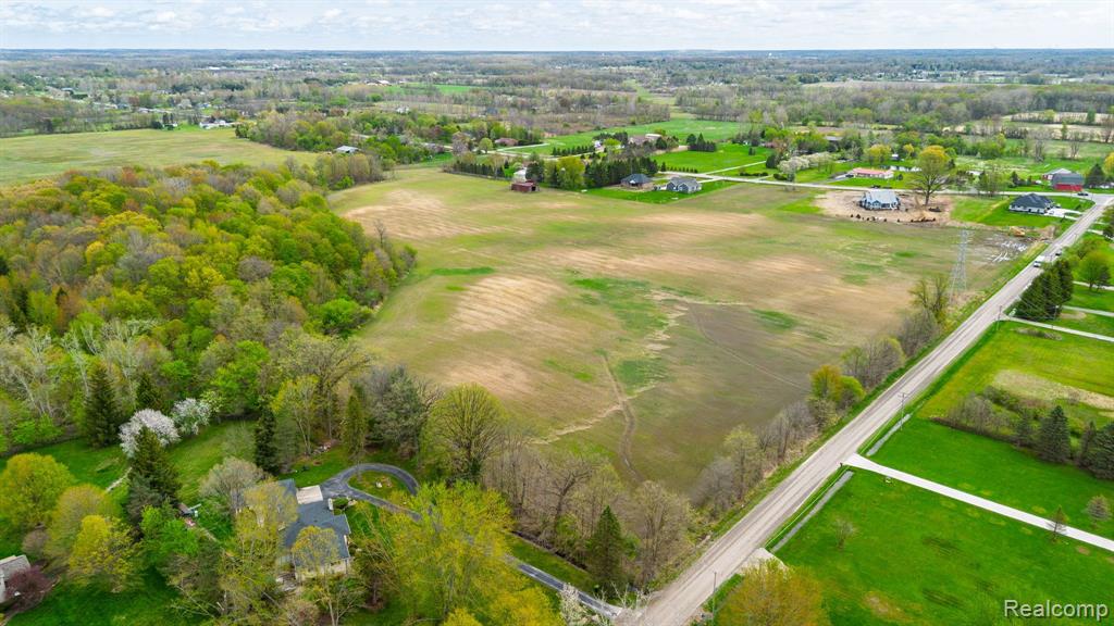 54083 FAIRCHILD Road, Macomb, MI 48042 — Photo 6