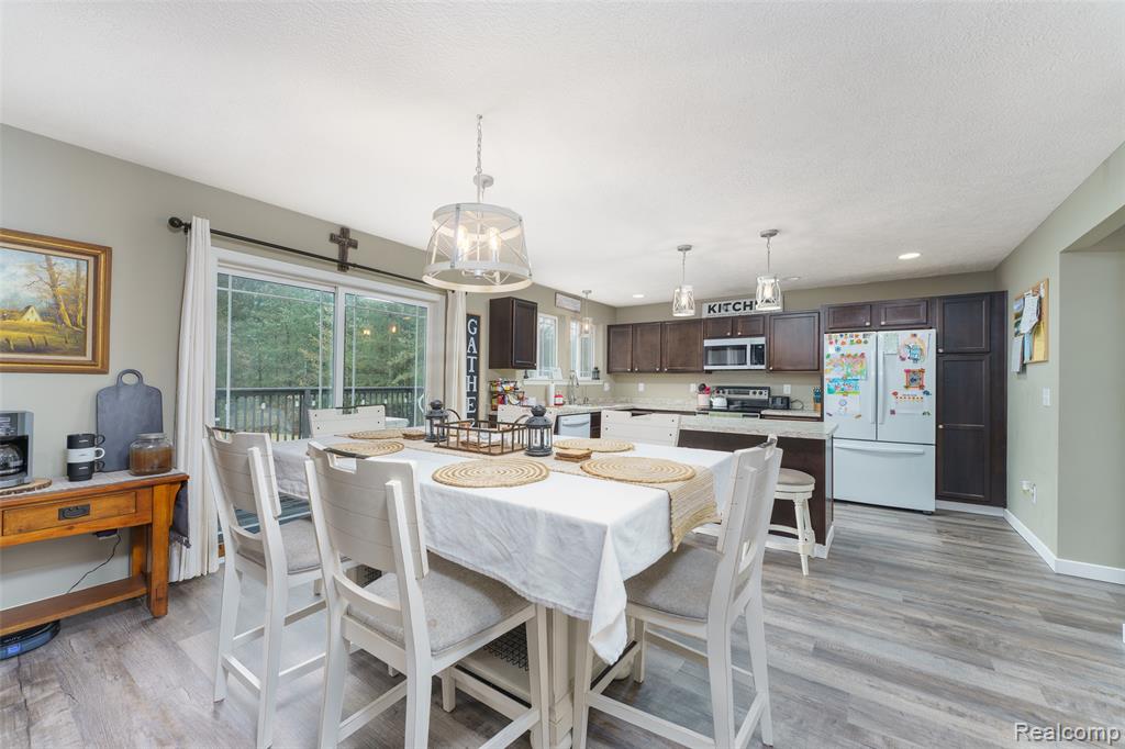 7047 Bennington Greens Drive, Owosso, MI 48867 — Photo 9