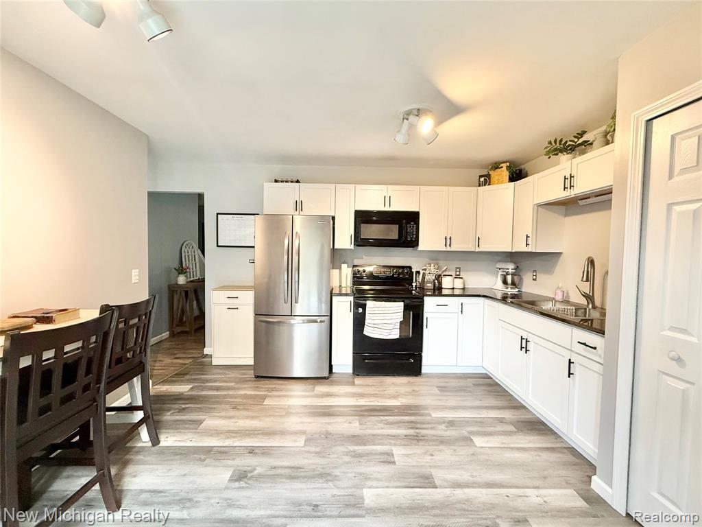 5534 Continental Road, Grand Blanc, MI 48439 — Photo 16