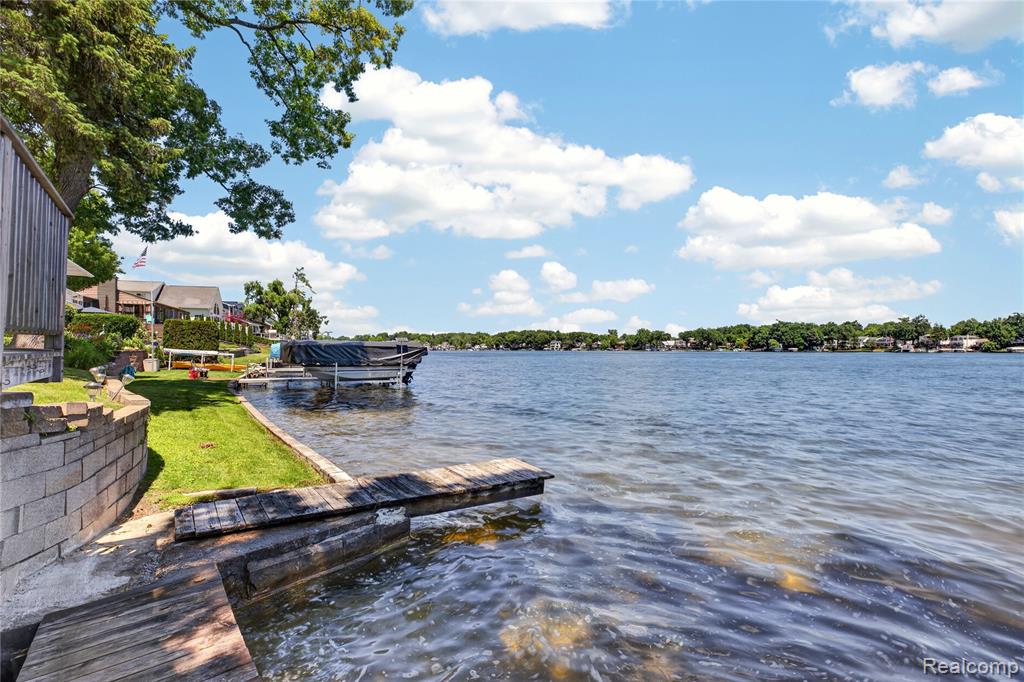91 Crescent Avenue, Lake Orion, MI 48362 — Photo 22