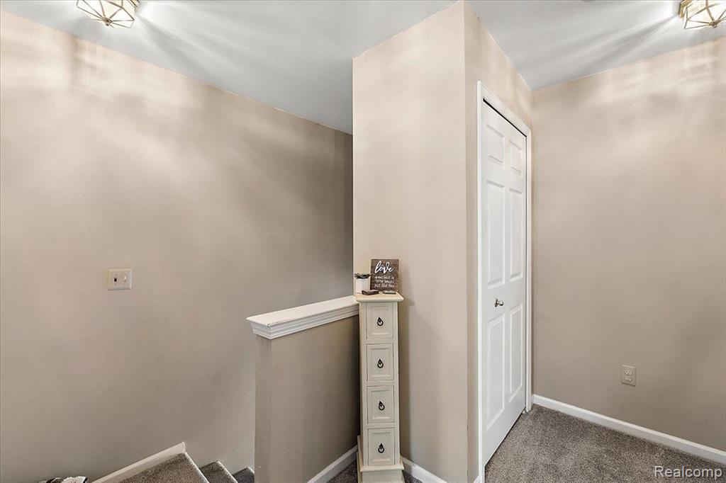 8958 SUNFLOWER, Whitmore Lake, MI 48189 — Photo 33