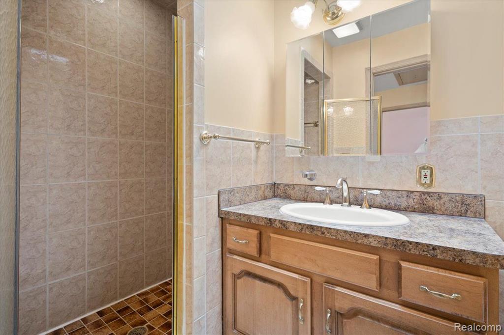 6940 Martin Road, Imlay City, MI 48444 — Photo 38