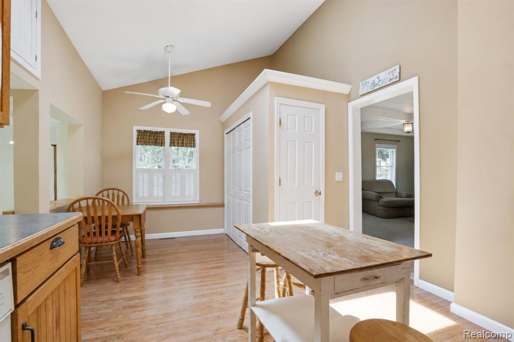 208 Flushing Street, Gaines Vlg, MI 48436 — Photo 6